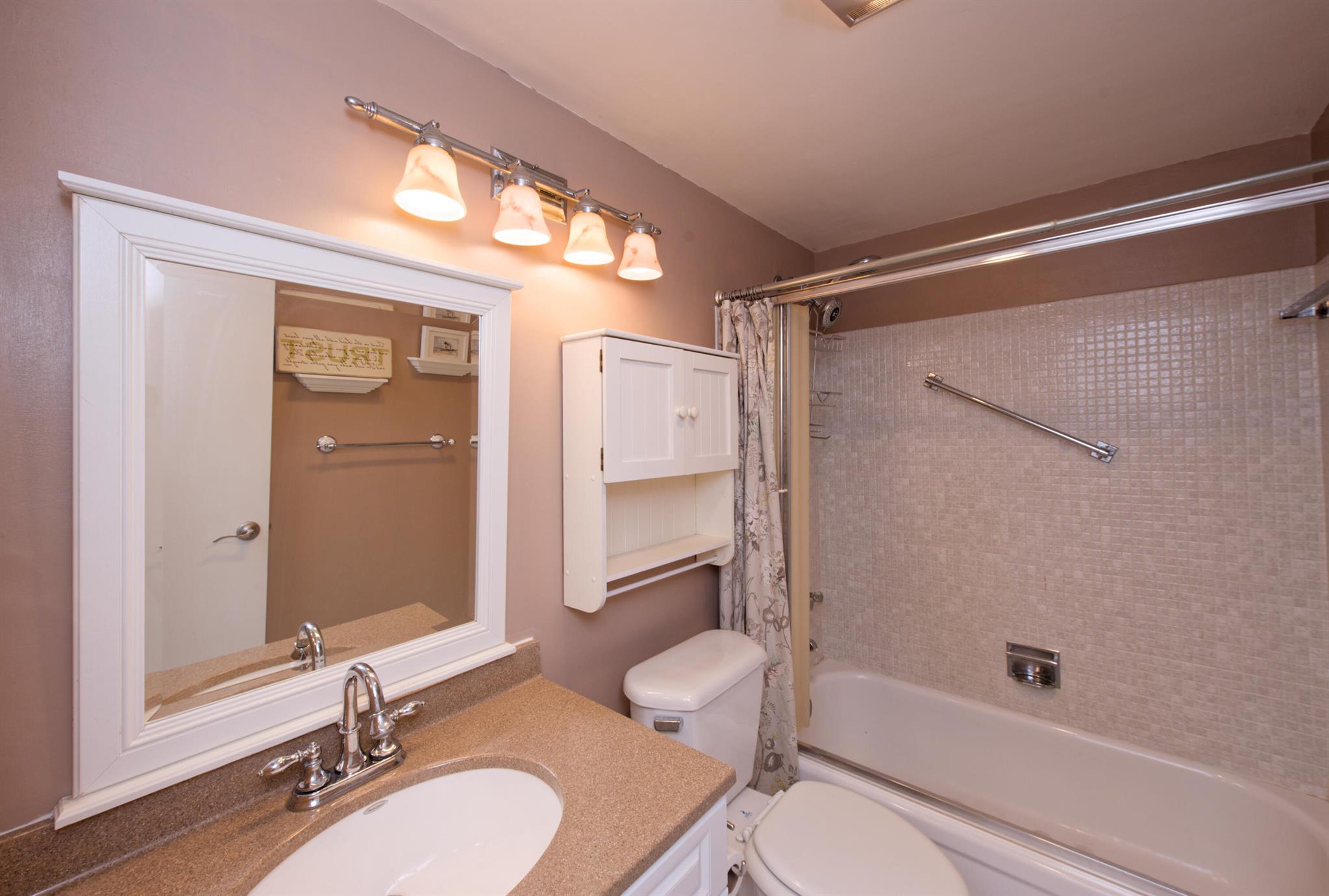 STERLING VILLAGE 320 COND - Residential