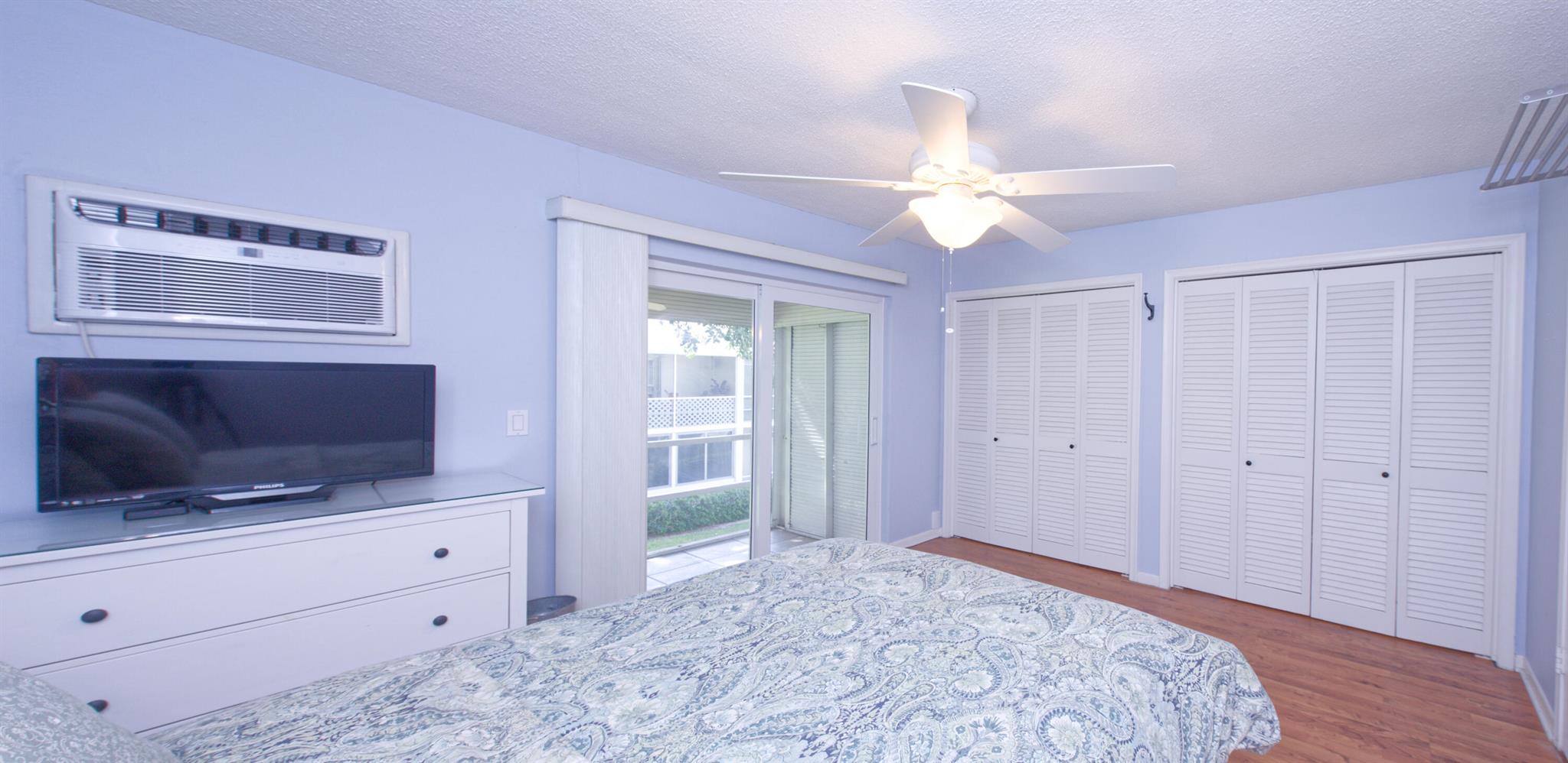 STERLING VILLAGE 320 COND - Residential