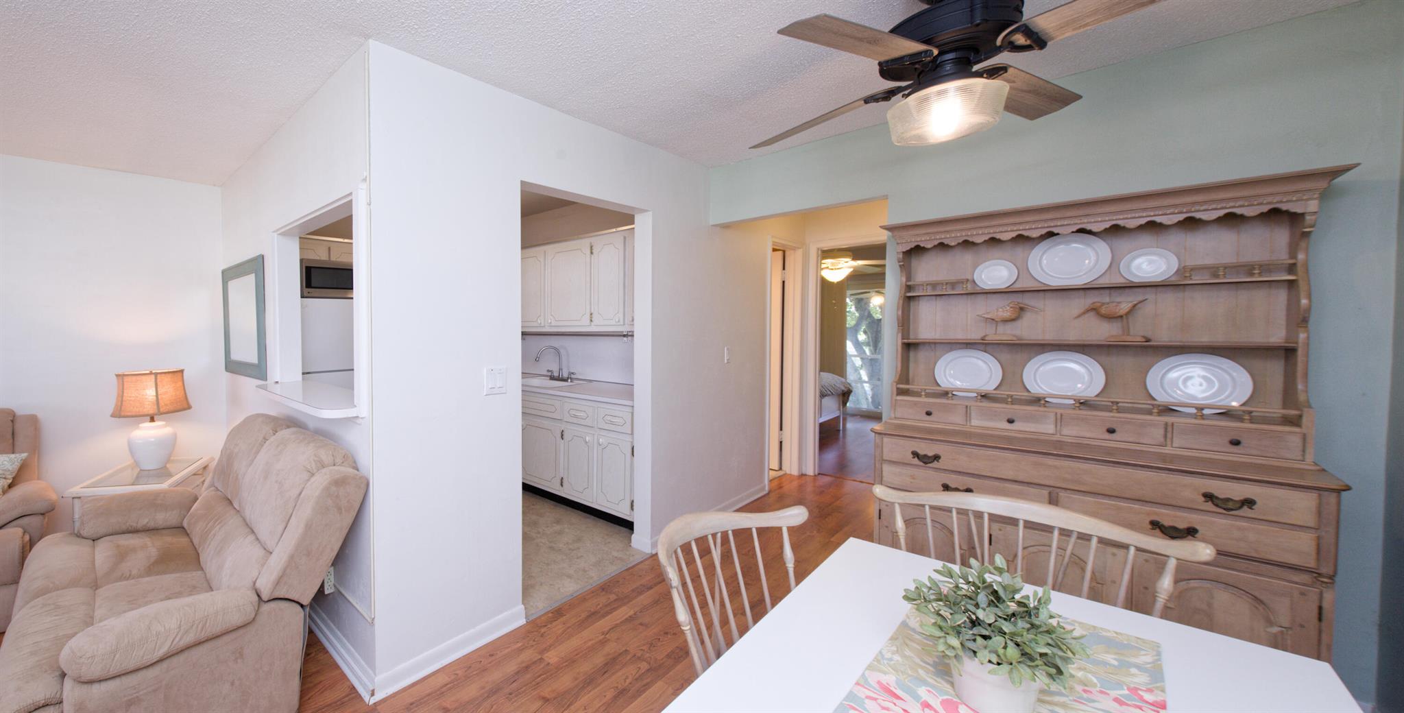 STERLING VILLAGE 320 COND - Residential