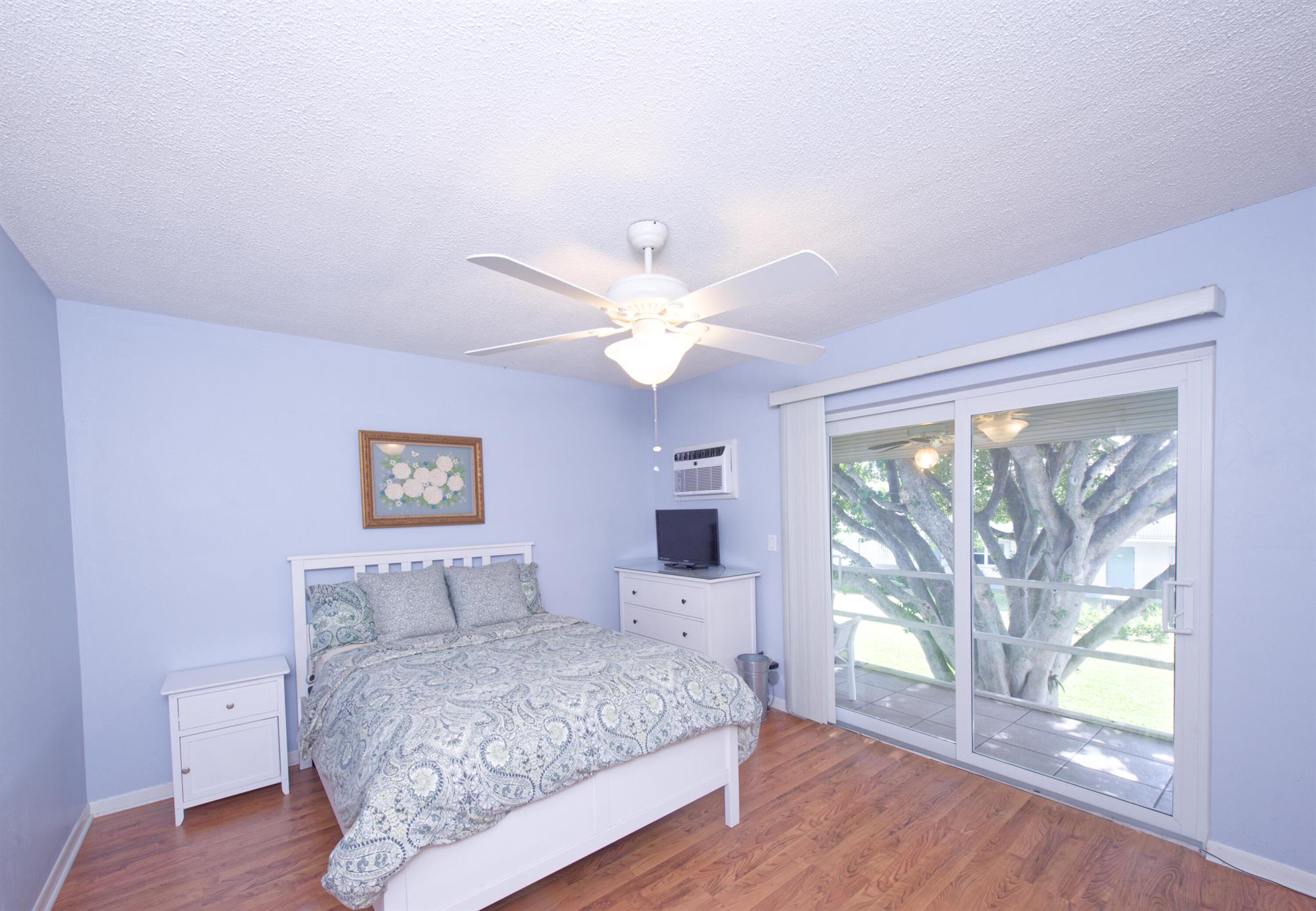 STERLING VILLAGE 320 COND - Residential