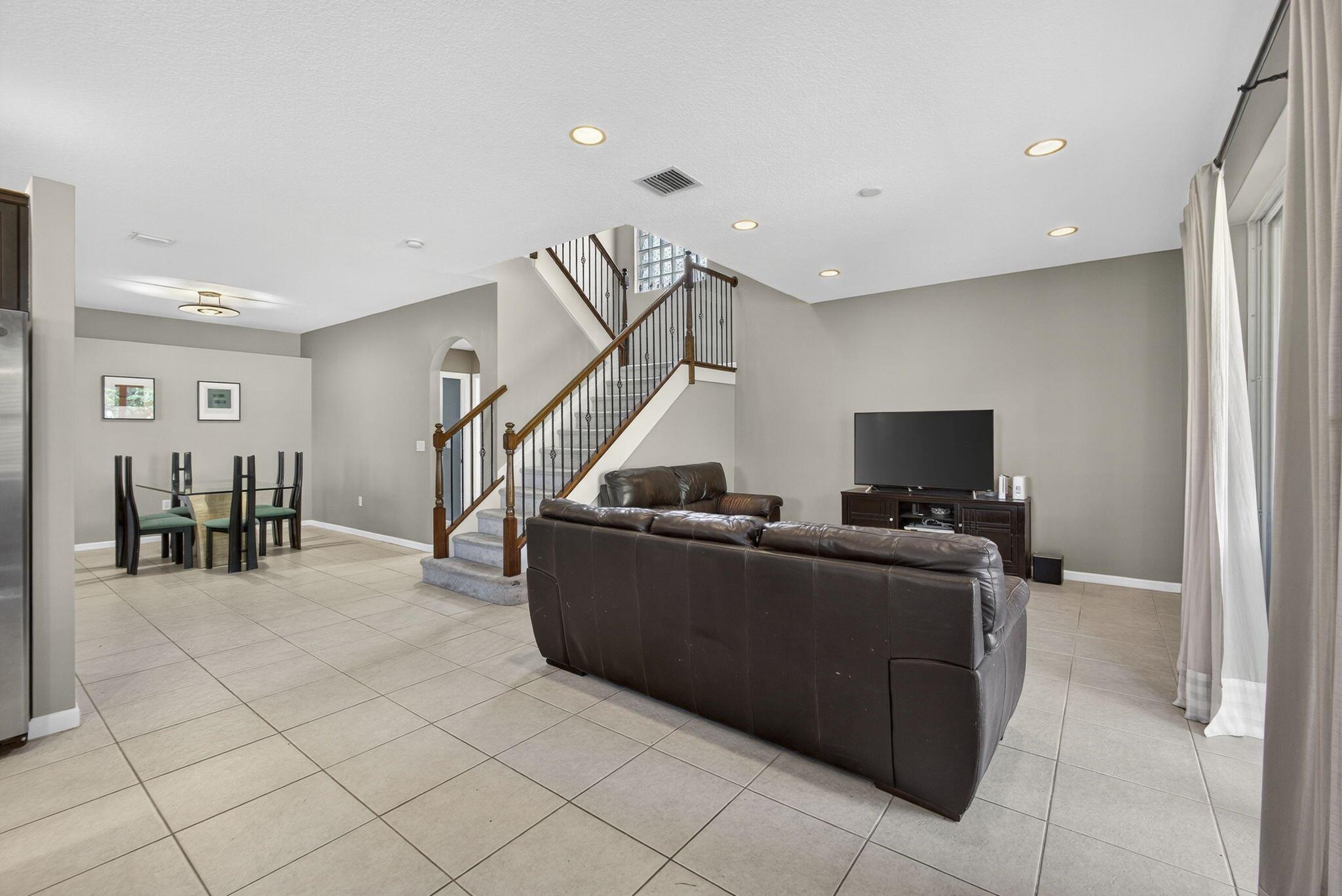 OLYMPIA 2 - Residential