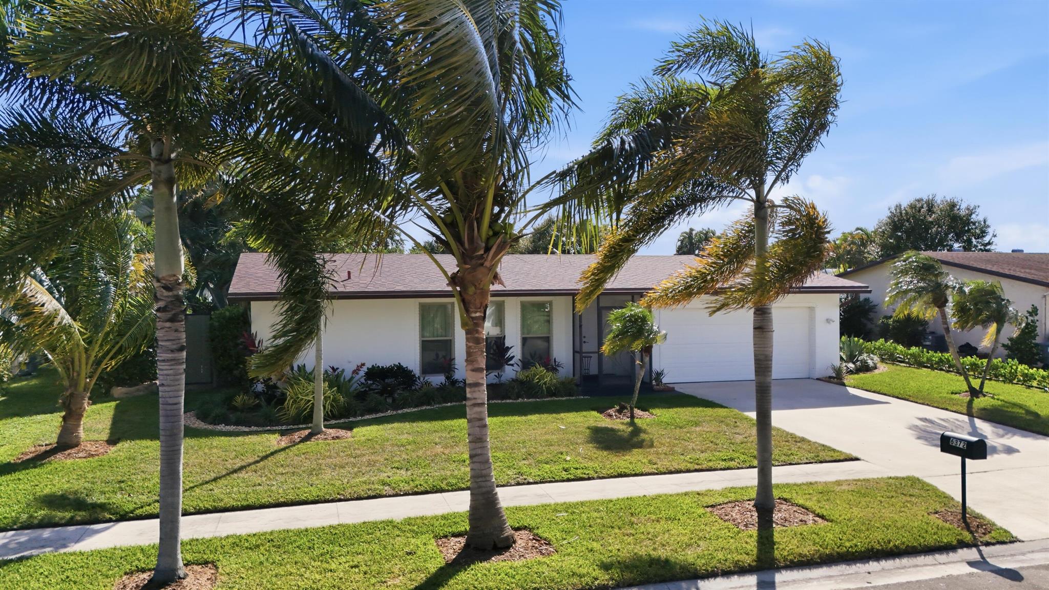 COCO WOOD LAKES - Residential Lease