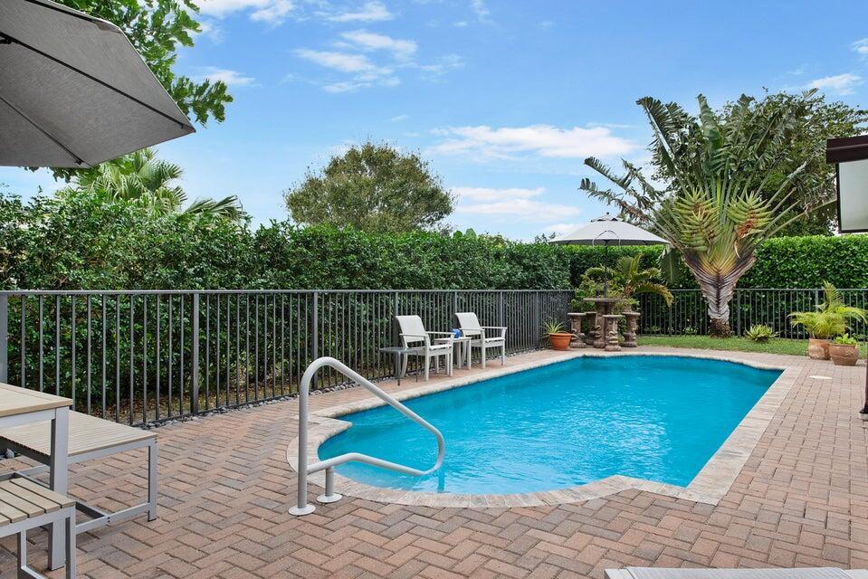 COCO WOOD LAKES - Residential Lease