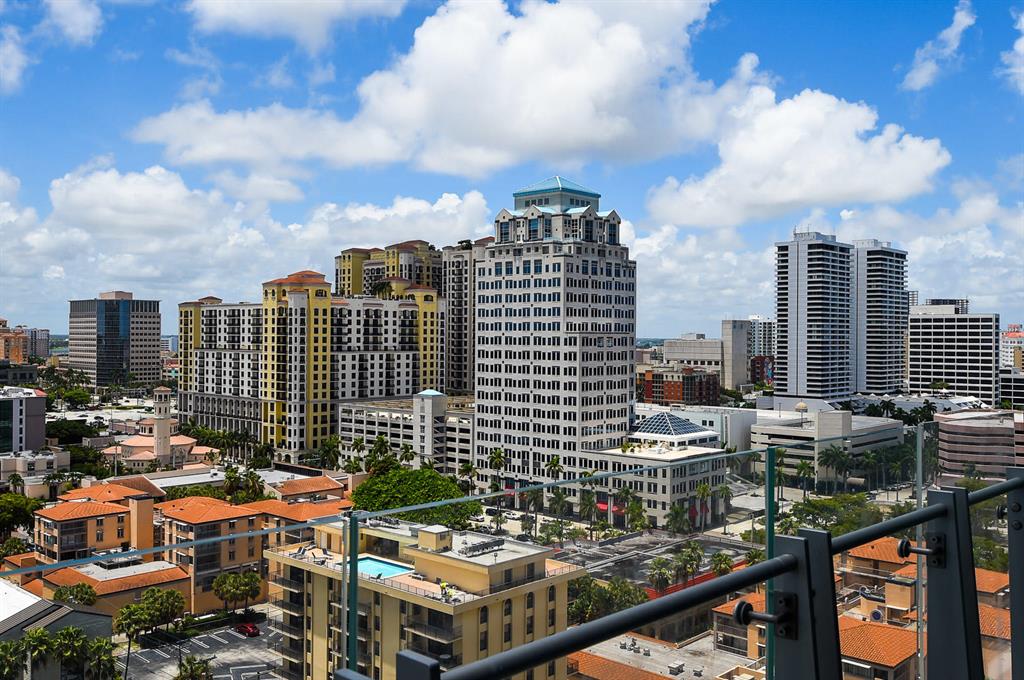 BRISTOL CONDO - Residential