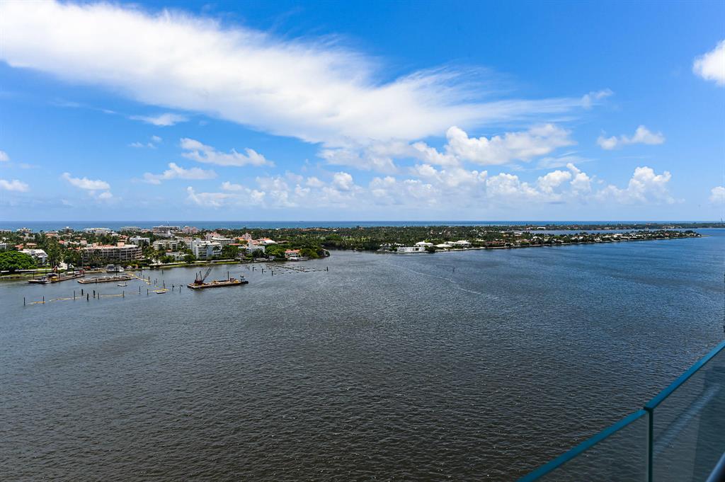 BRISTOL CONDO - Residential