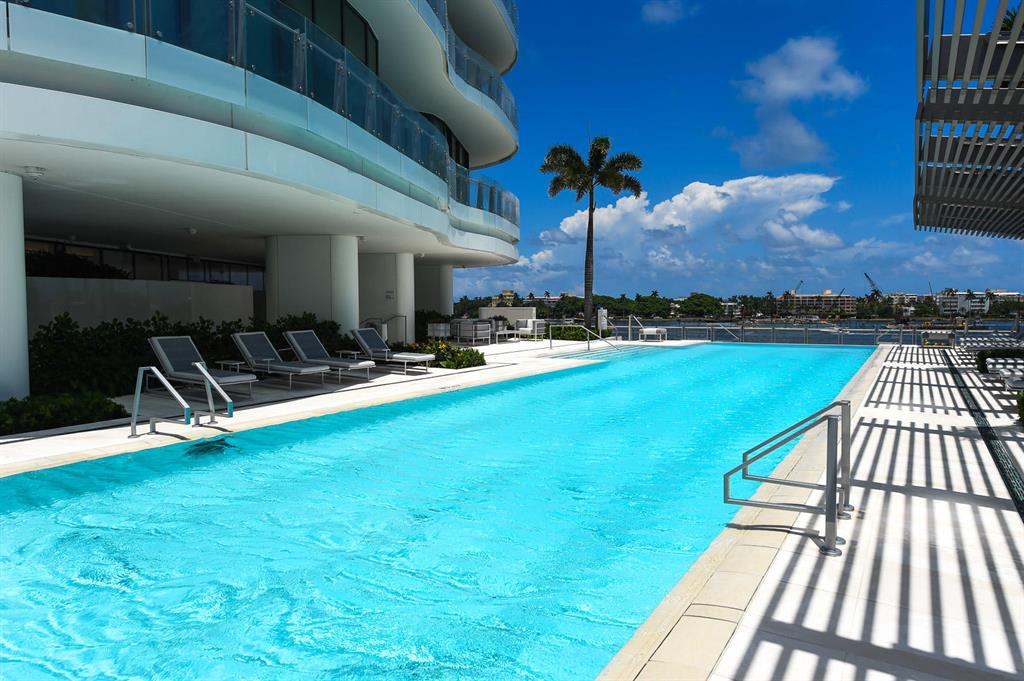 BRISTOL CONDO - Residential