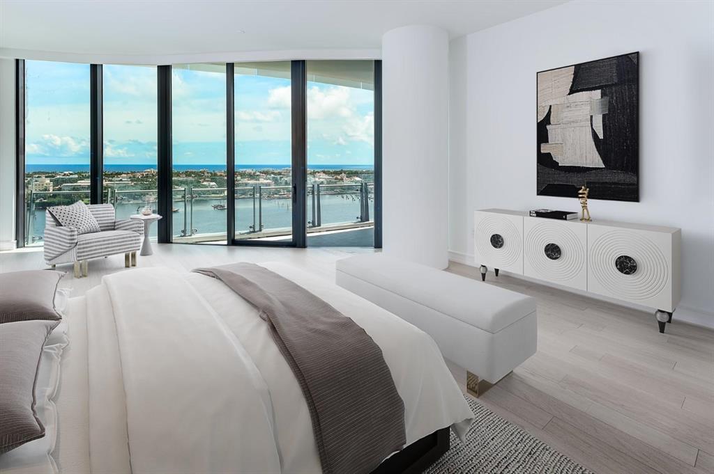 BRISTOL CONDO - Residential