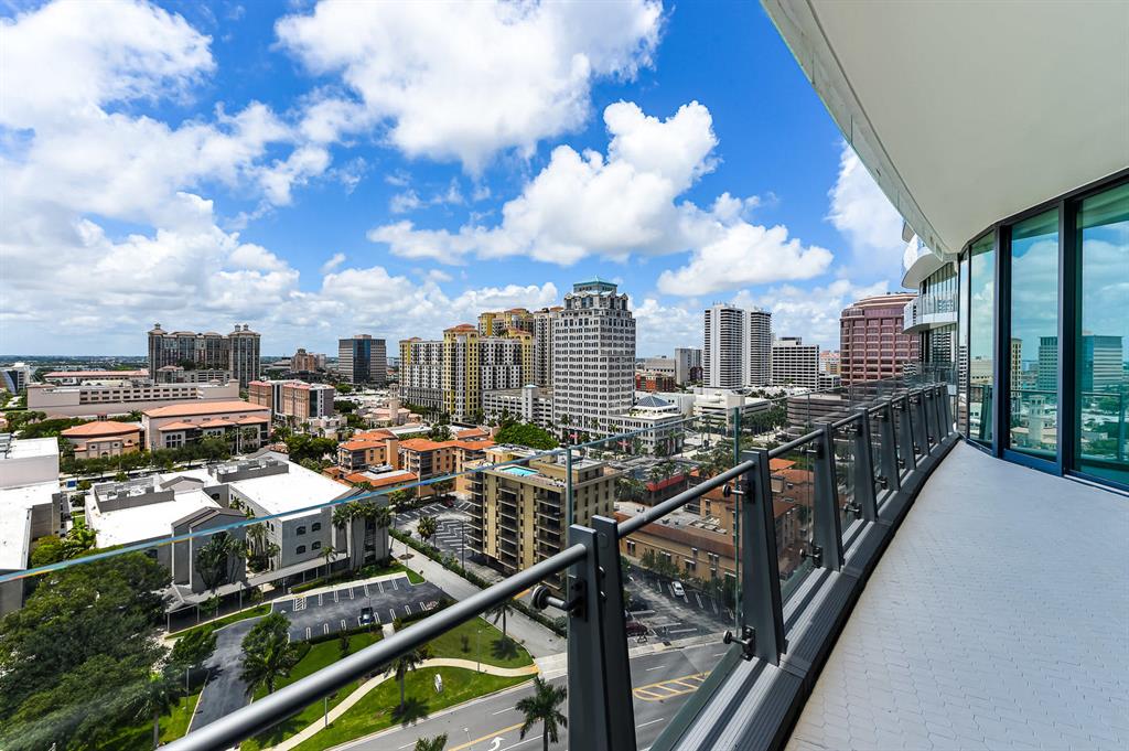 BRISTOL CONDO - Residential