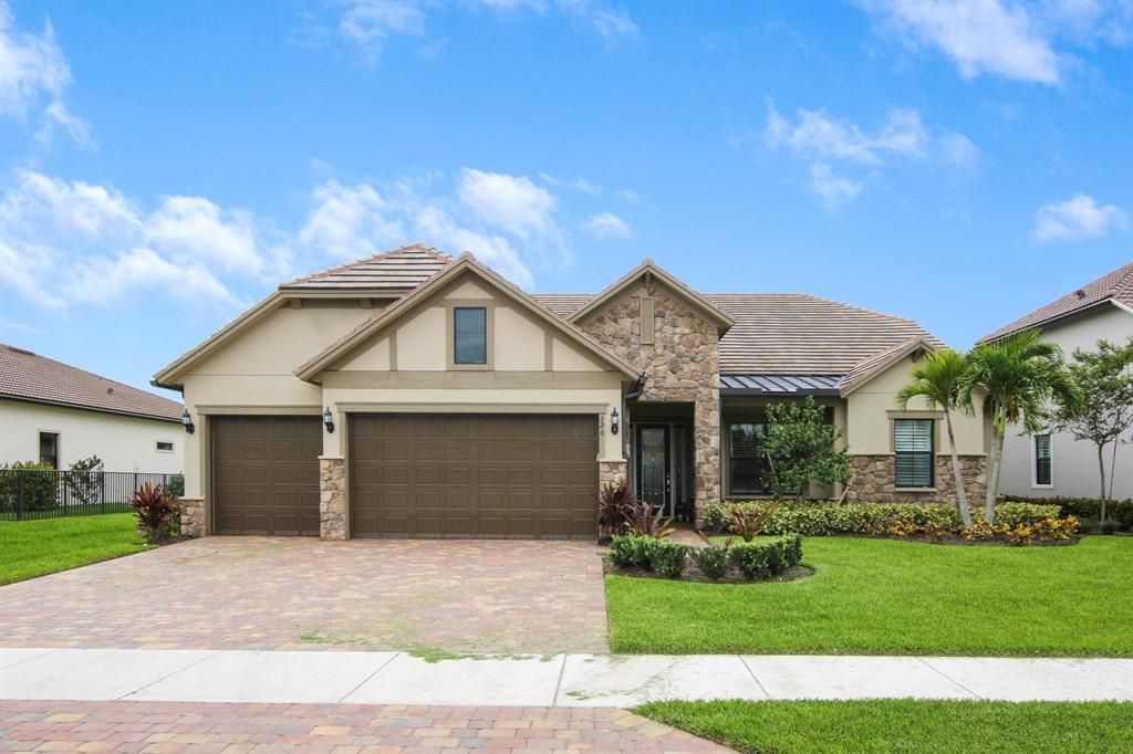 Photo of 126 Indigo River Point, Jupiter, FL 33478 (MLS # R10726405)