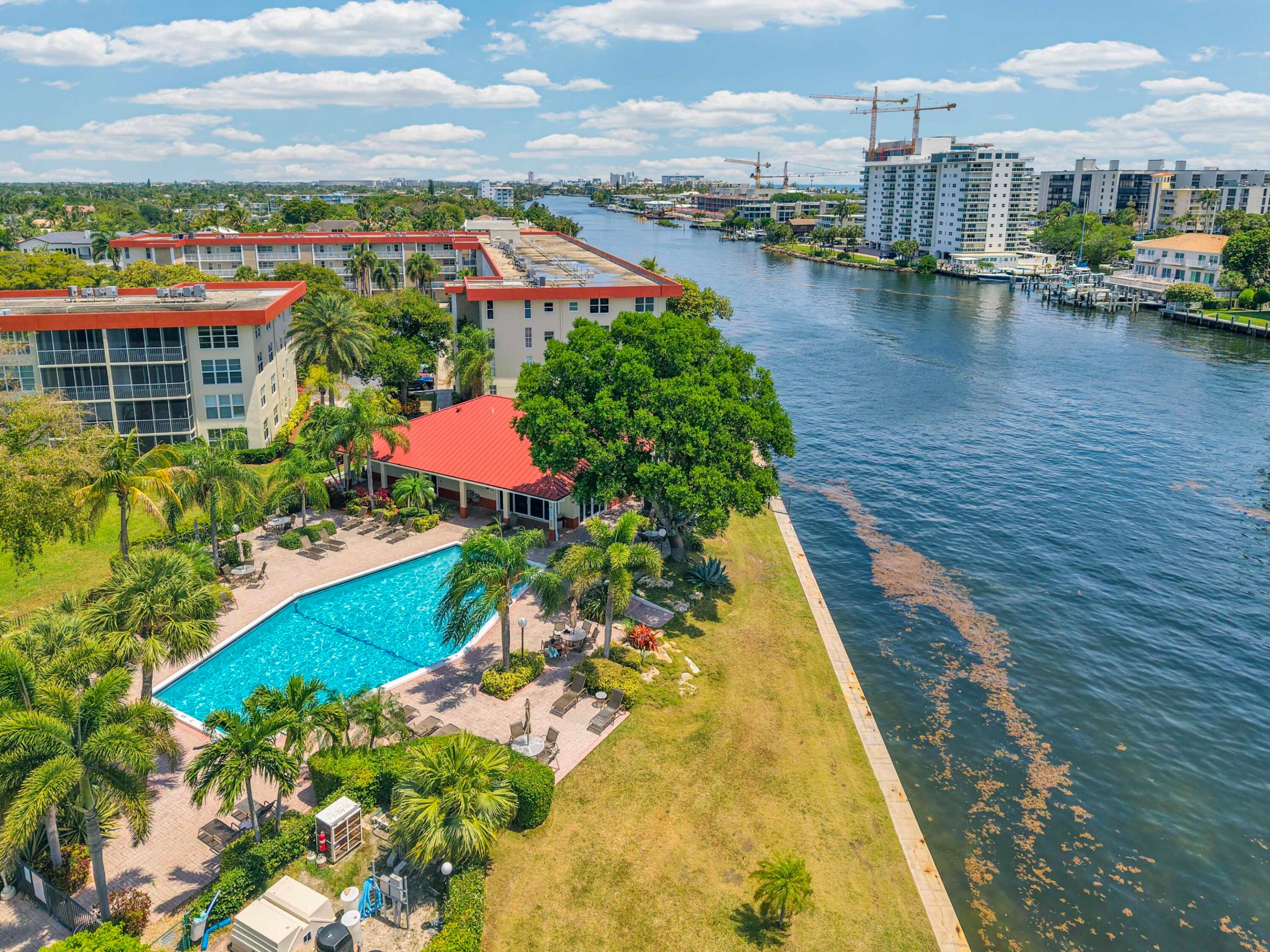 NO 1 PALM-AIRE AT CORAL KEY - Residential