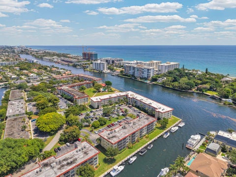 Photo of 3050 NE 48th Court #305, Lighthouse Point, FL 33064 (MLS # B26025758)