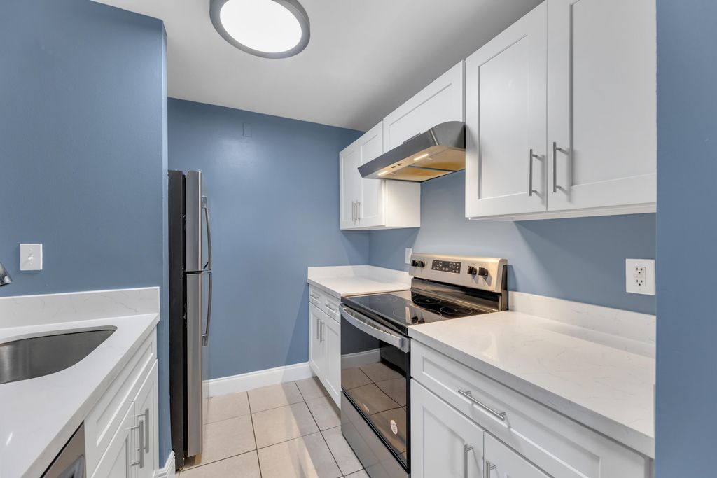 Photo of 504 Meadows Circle #504, Boynton Beach, FL 33436 (MLS # R11047448)