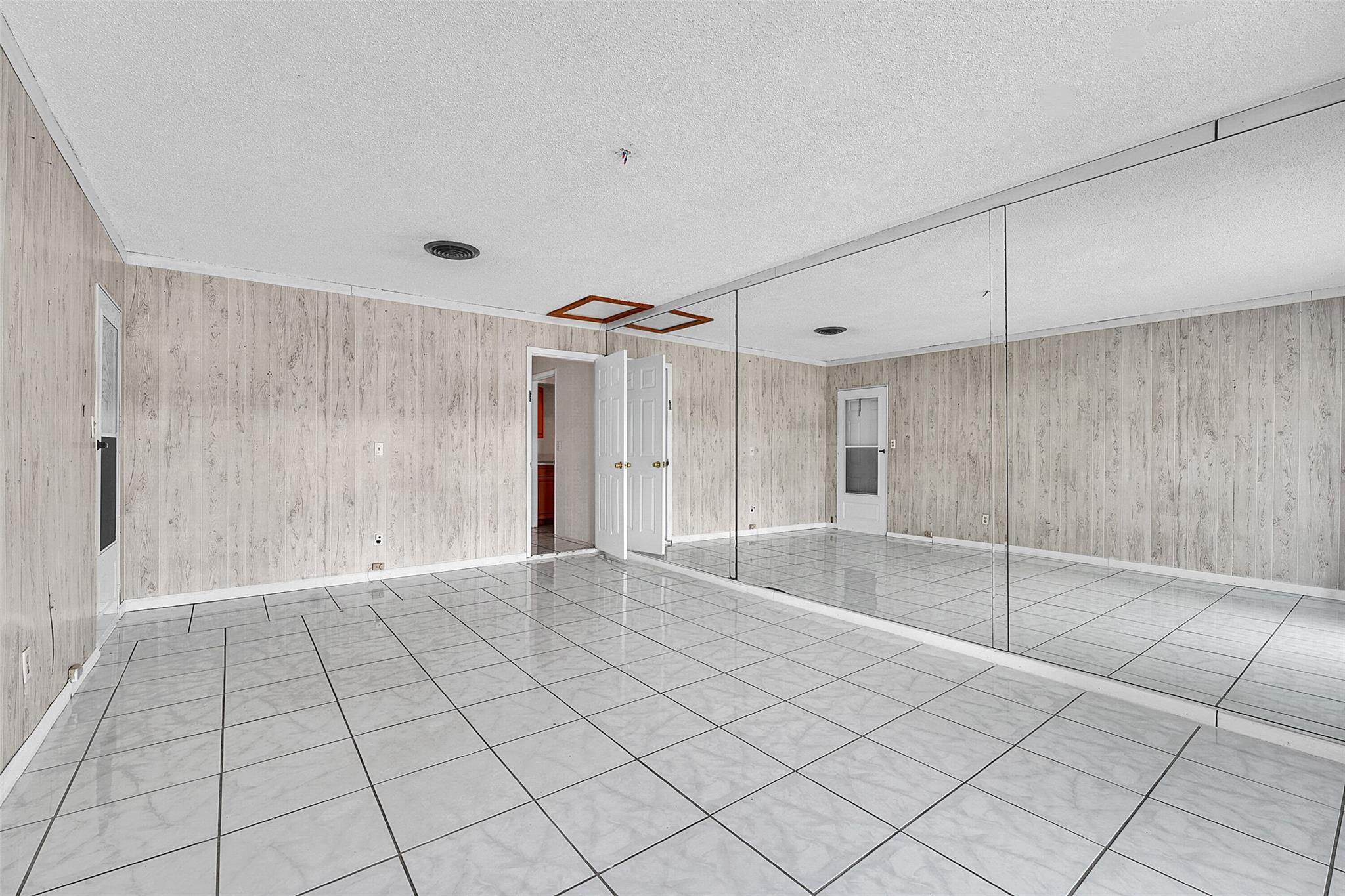 Lake Charlotte Estates - Residential Lease