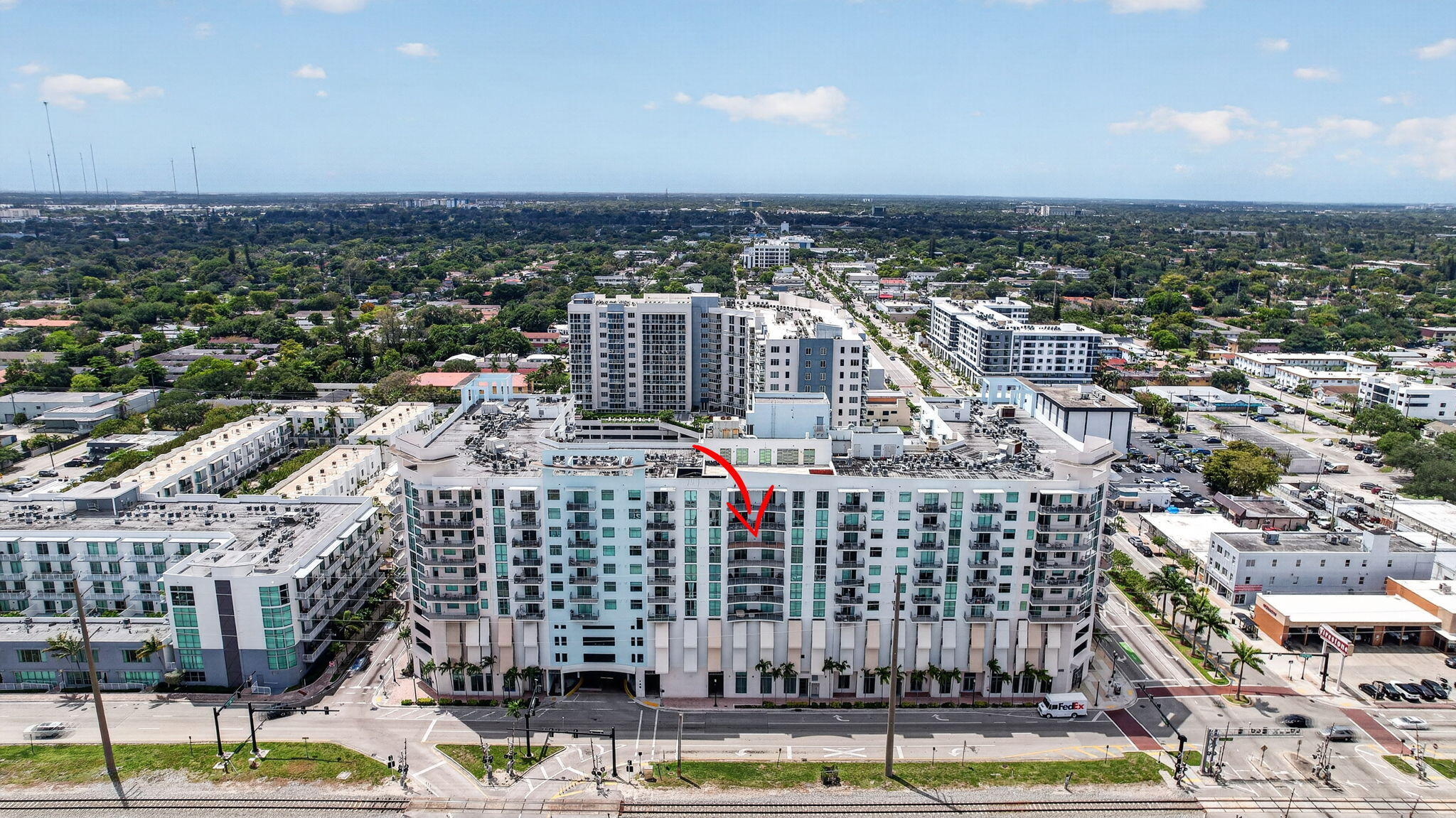 HOLLYWOOD STATION RES CONDO - Residential