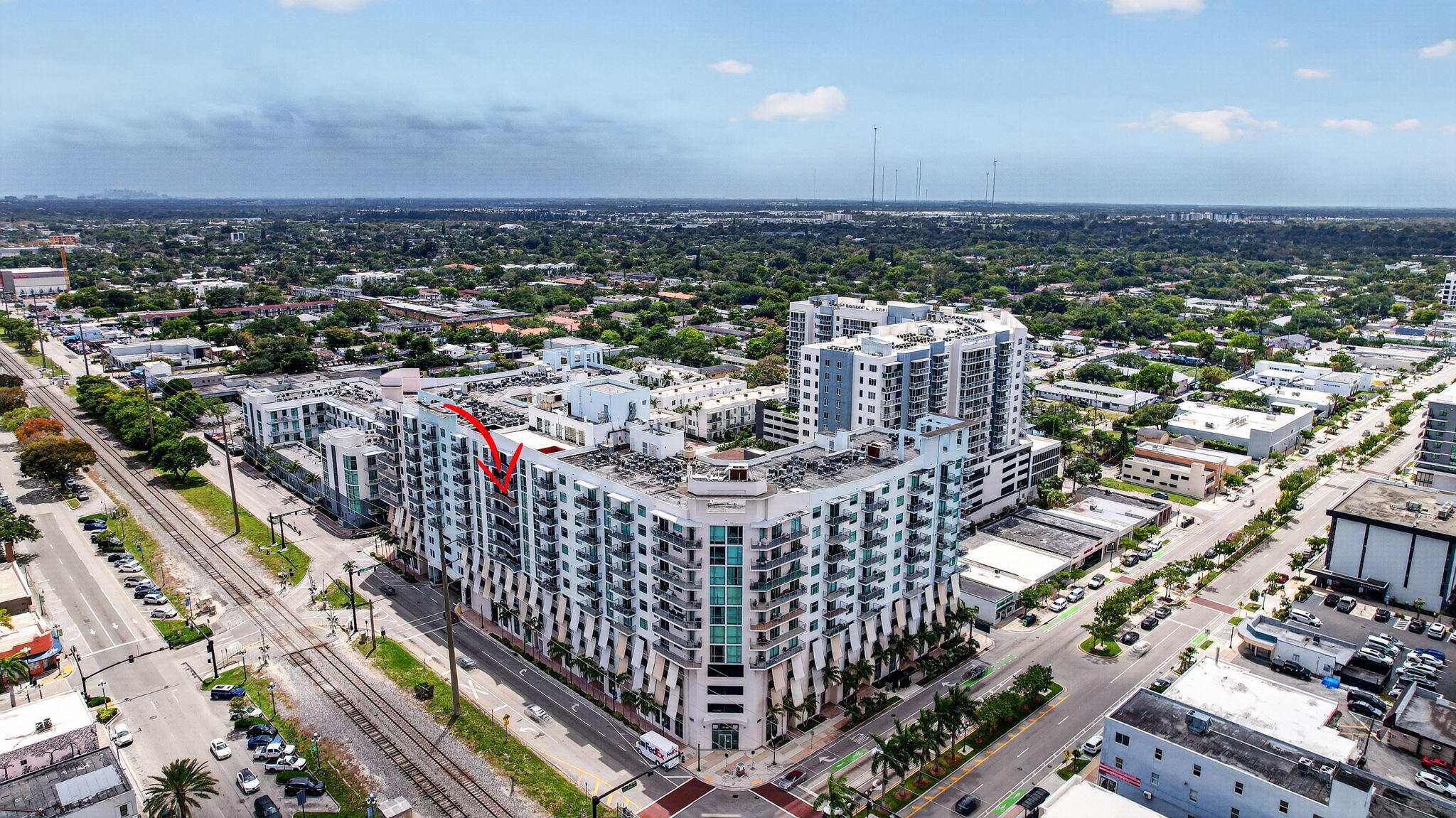 HOLLYWOOD STATION RES CONDO - Residential