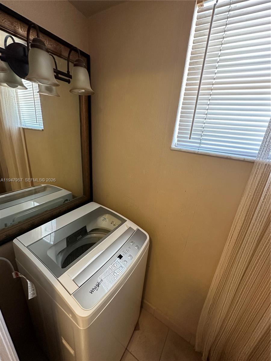2825 NE 201st Terrace M216