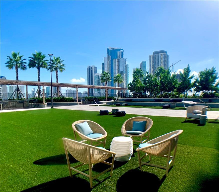 PARKLINE MIAMI - Residential Lease