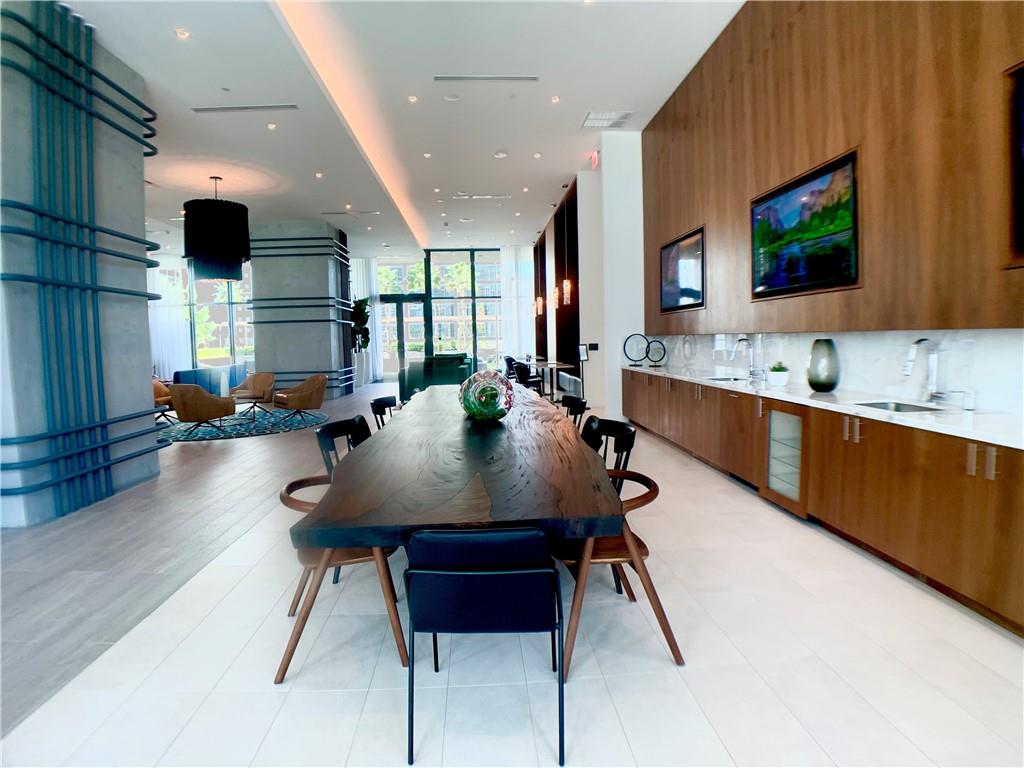 PARKLINE MIAMI - Residential Lease