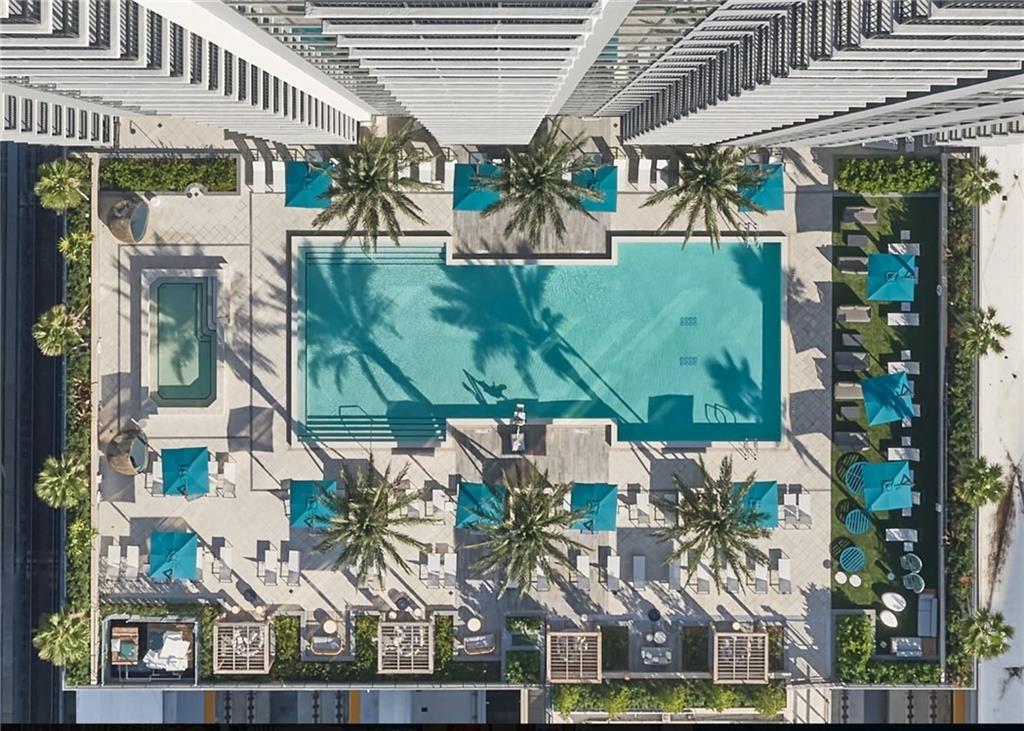 PARKLINE MIAMI - Residential Lease