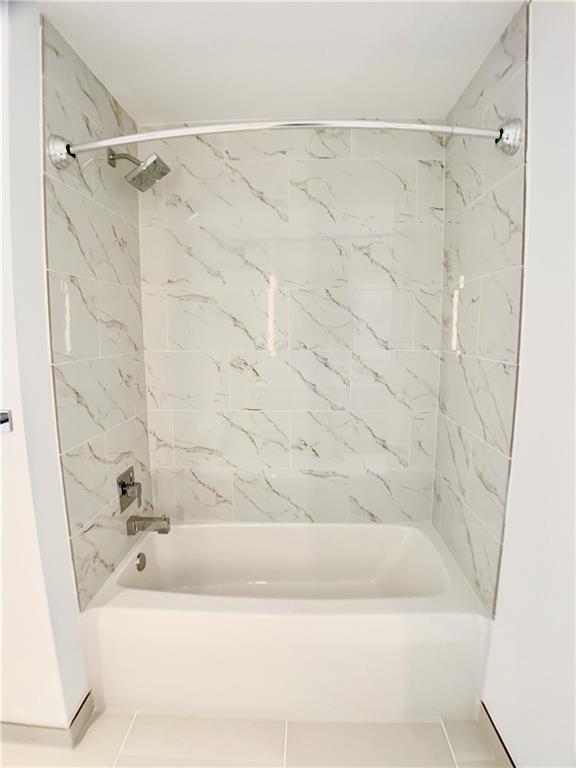 PARKLINE MIAMI - Residential Lease