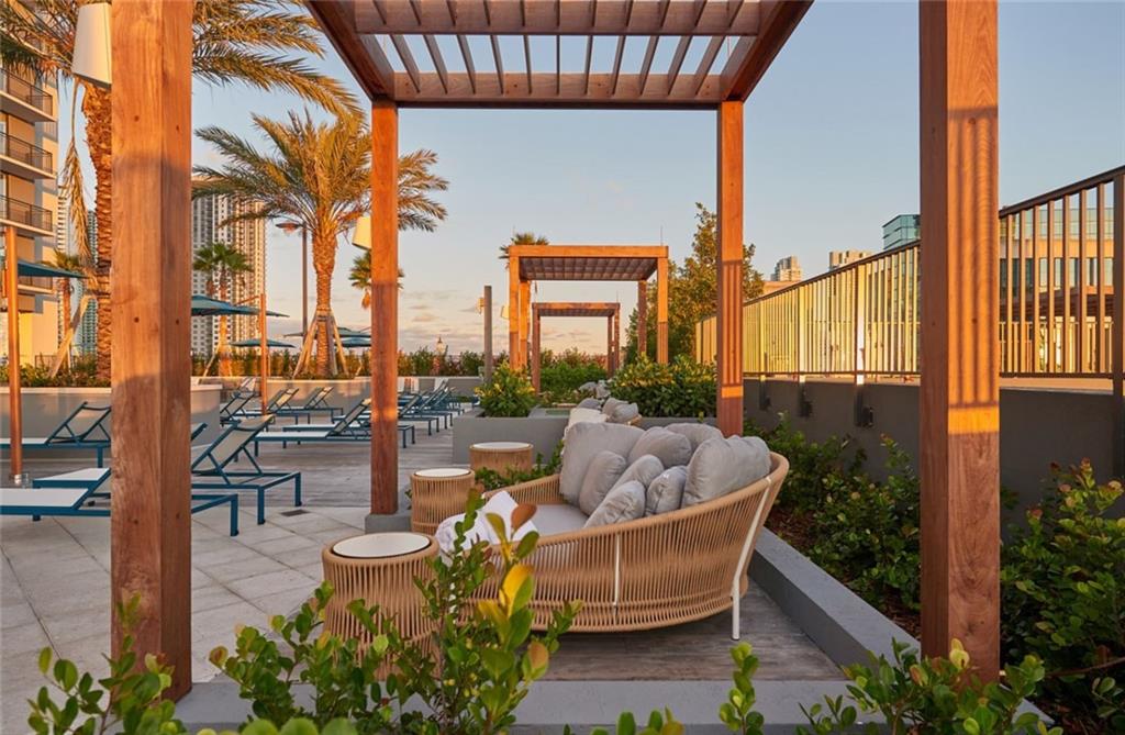 PARKLINE MIAMI - Residential Lease