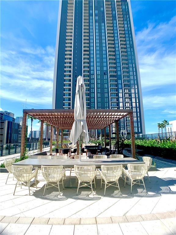 PARKLINE MIAMI - Residential Lease