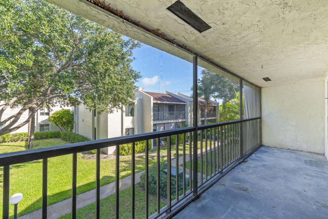PINES OF JUPITER/TEQUESTA CONDO - Residential
