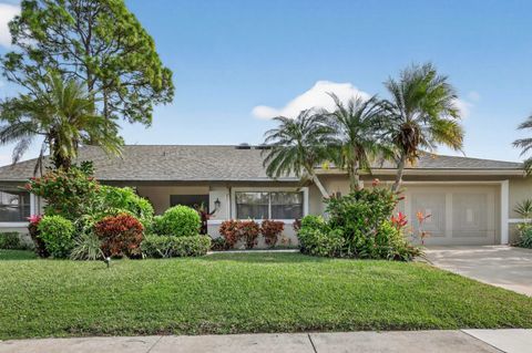 560 Juniper Place Wellington FL 33414