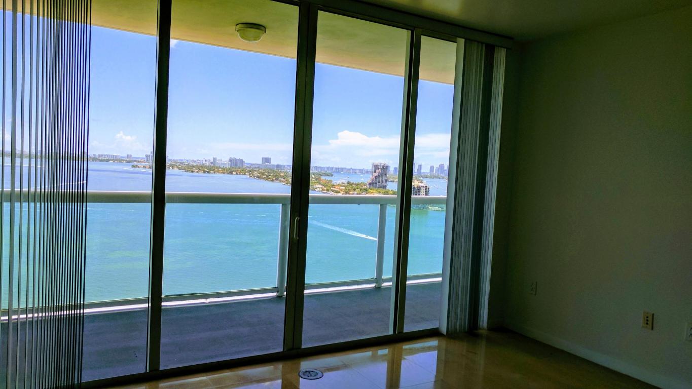 1800 CLUB CONDO - Residential Lease