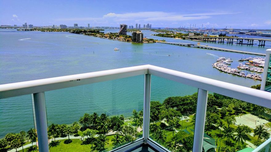 LOCATED IN THE BEST COLUMN IN THE BUILDING! BEAUTIFUL DIRECT EAST BAY&OCEAN VIEWS FROM THE 22TH FLOOR. WITH A OPEN KITCHEN. SPLIT BEDROOMS. FLOOR TO CEILING WINDOWS IN LIV/DIN AREA & BOTH BEDROOMS. WOOD FLOORS & MARBLE IN BATHS.1222 OF AC SPACE + 252 SQFT TERRACE.FULL AMENITIES BUILDING.WALK TO PARK, CAFES, NIGHTLIFE, PUBLIX, BANKS & SO MUCH MORE.5 MINUTES TO ALL THAT IS HAPPENING IN NEW URBAN MIAMI INCLUDING SOUTH BEACH, DOWNTOWN, BRICKELL, AAA, PERFORMING ARTS CENTER, THE PORT AND HEALTH DISTRICT.EASY ACCESS TO ALL MAJOR HIGHWAYS.