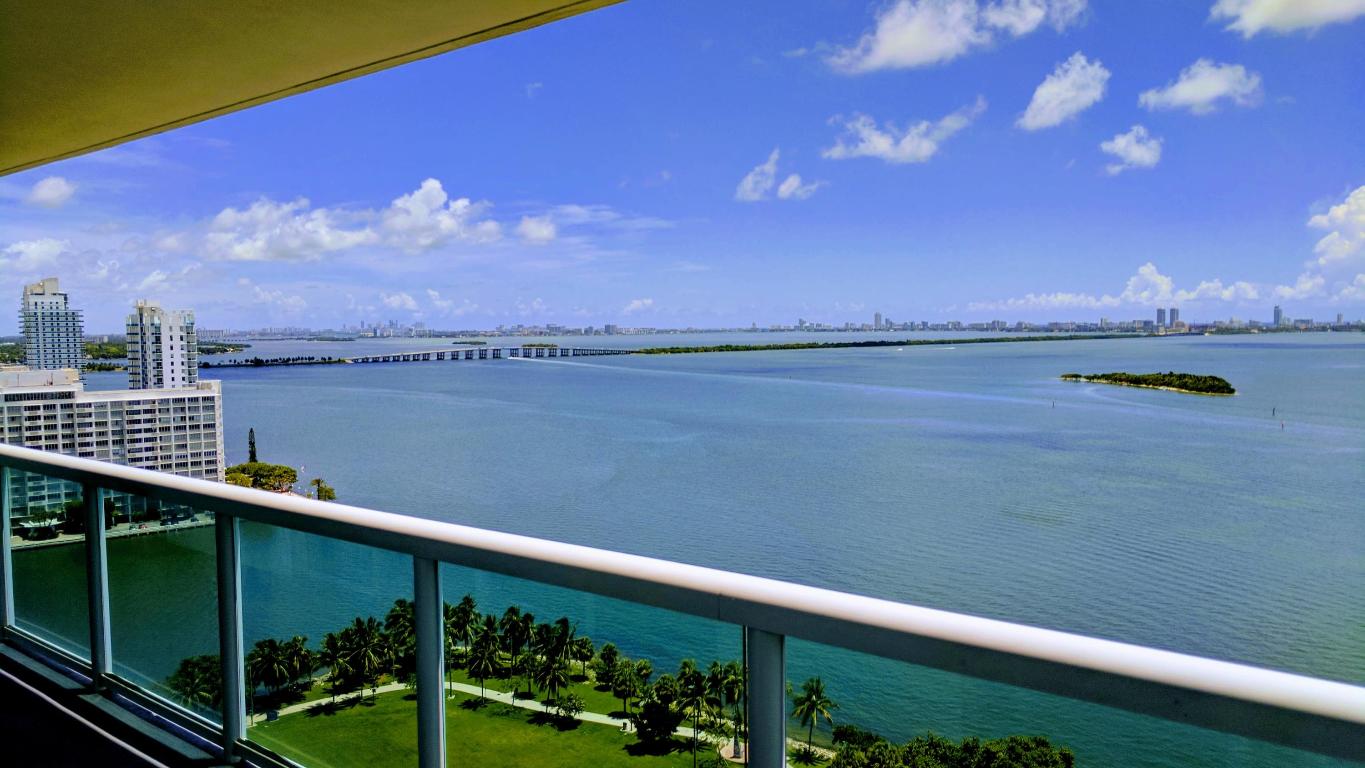 1800 CLUB CONDO - Residential Lease