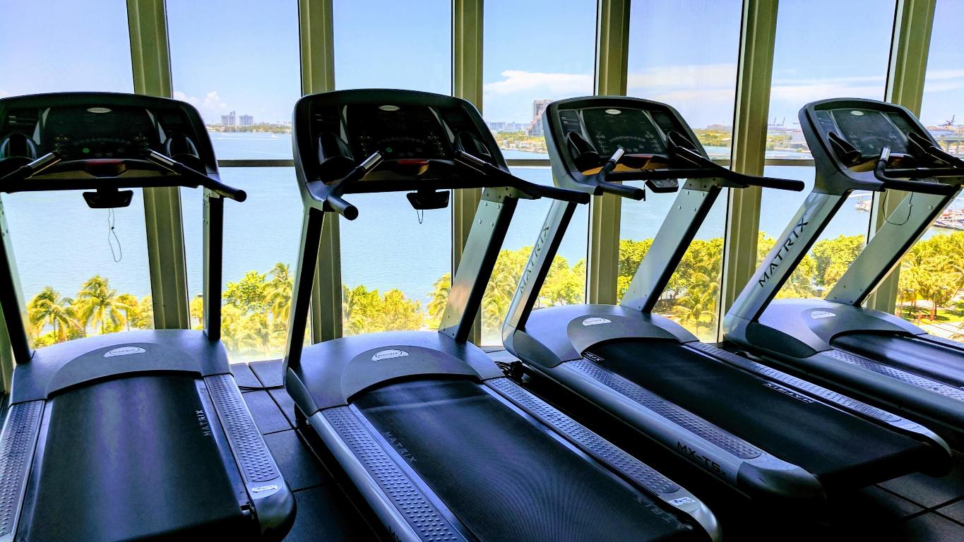 1800 CLUB CONDO - Residential Lease