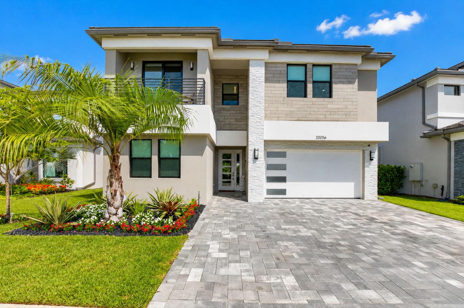 20056 Hirono Lane