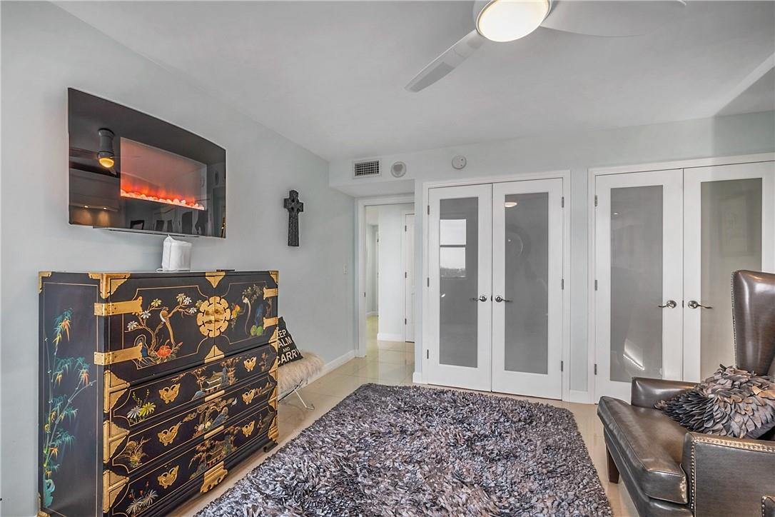 THE CARLYLE CONDOMINIUM U - Residential
