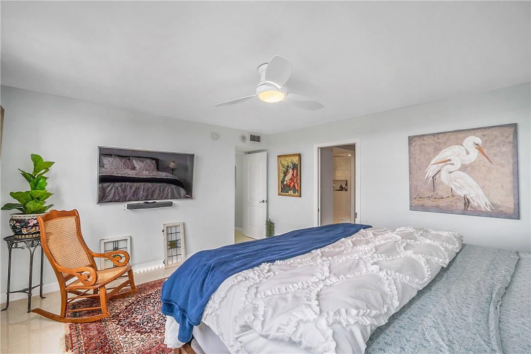 THE CARLYLE CONDOMINIUM U - Residential