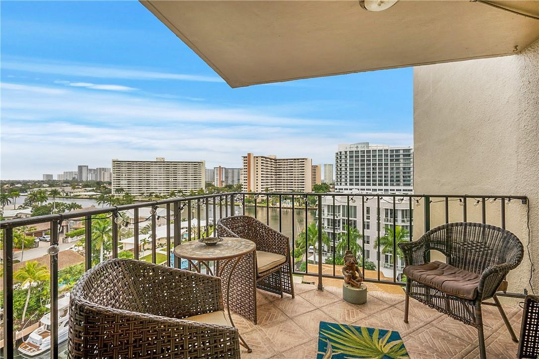 THE CARLYLE CONDOMINIUM U - Residential