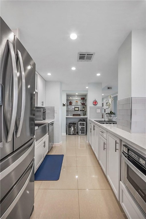 THE CARLYLE CONDOMINIUM U - Residential