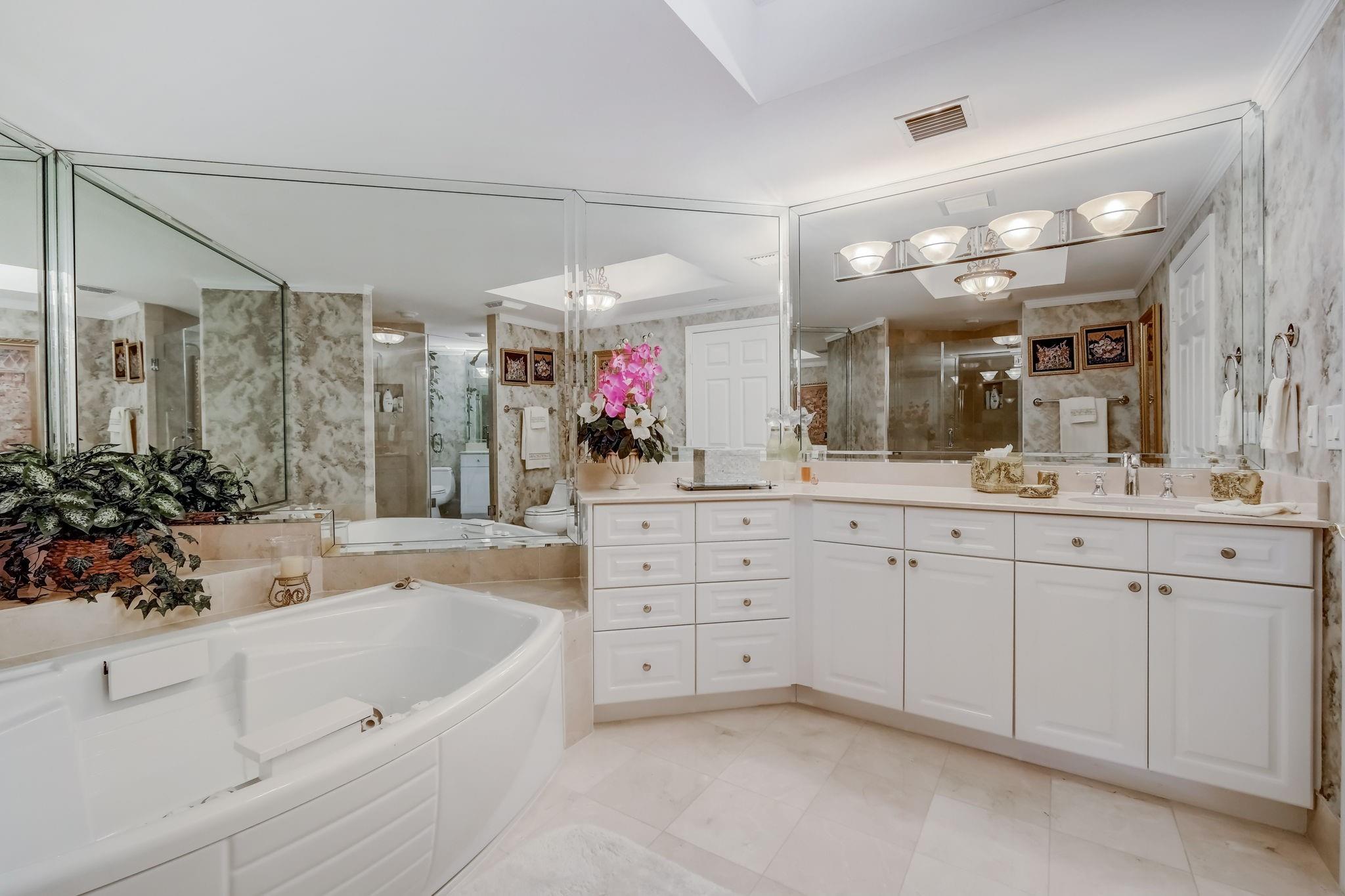 L'HERMITAGE - Residential