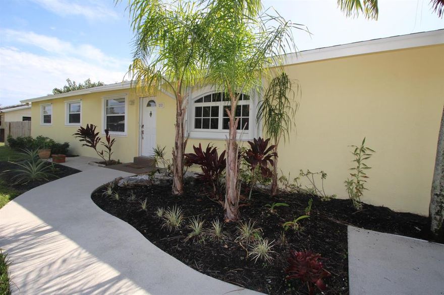 Super cute and renovated 3 bedroom 2 bath home on a quiet street in the heart of east Jupiter. Oversized master with oversized master bath and walk in closet. Recently renovated floors and kitchen, wide open back yard area, covered lanai, screened porch, single family home, no HOA,  quick move-in available. Great yard with no rear neighbor! Great location, great schools, great house! Landlord pays yard maintenance. Tenant to pay cable, electric and water.