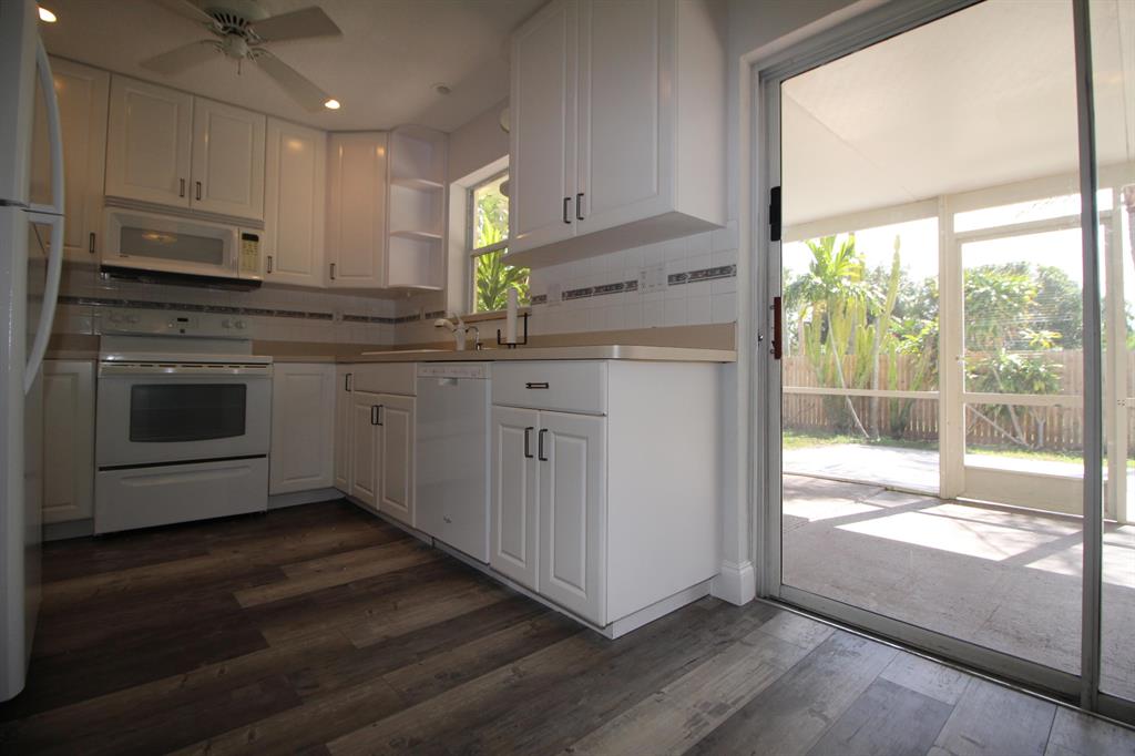 RIVER TERRACE - Residential Lease