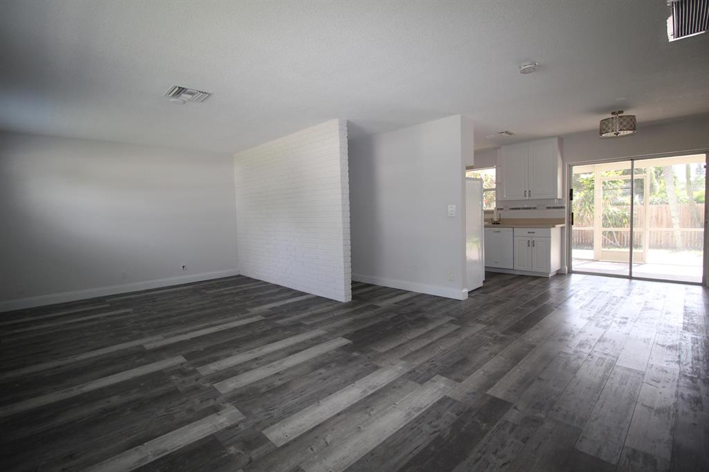 RIVER TERRACE - Residential Lease