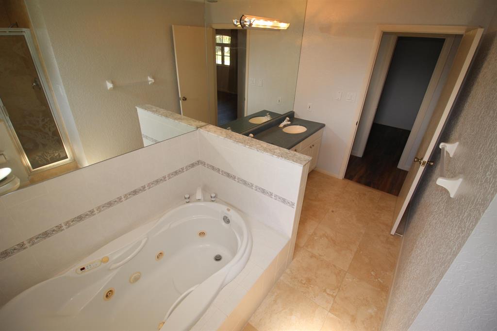 RIVER TERRACE - Residential Lease