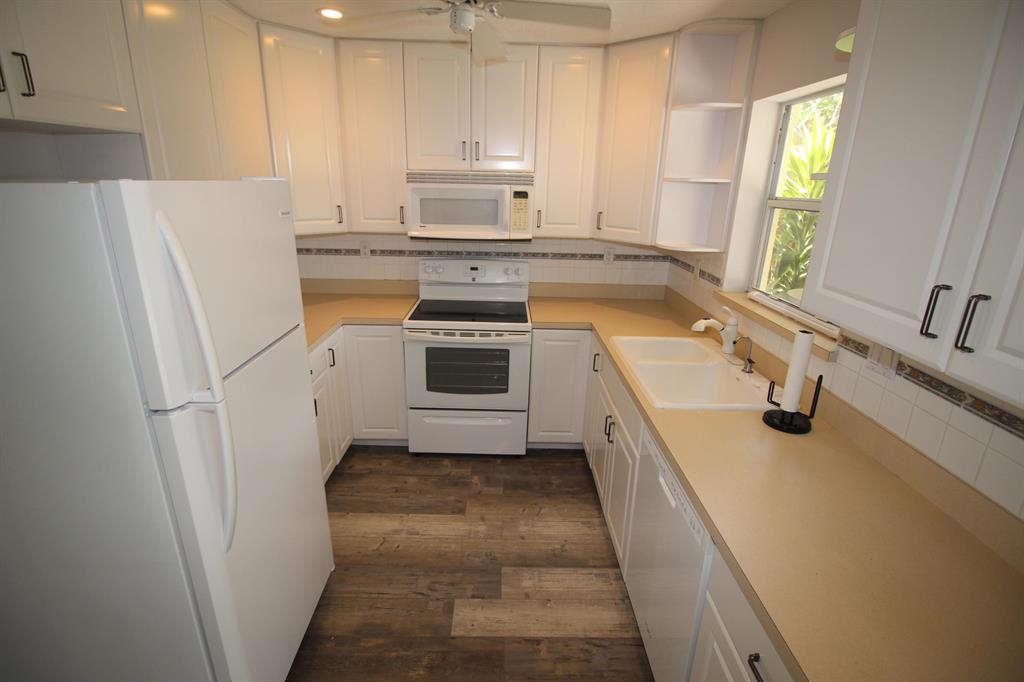 RIVER TERRACE - Residential Lease