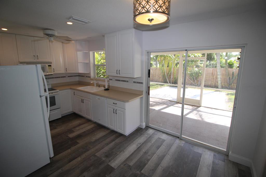 RIVER TERRACE - Residential Lease