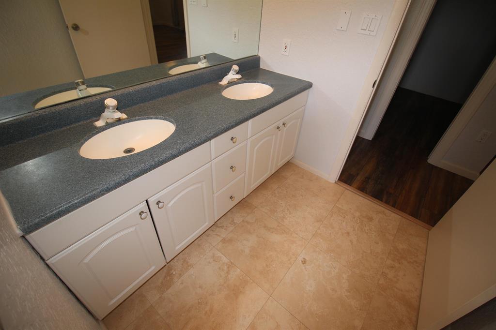 RIVER TERRACE - Residential Lease