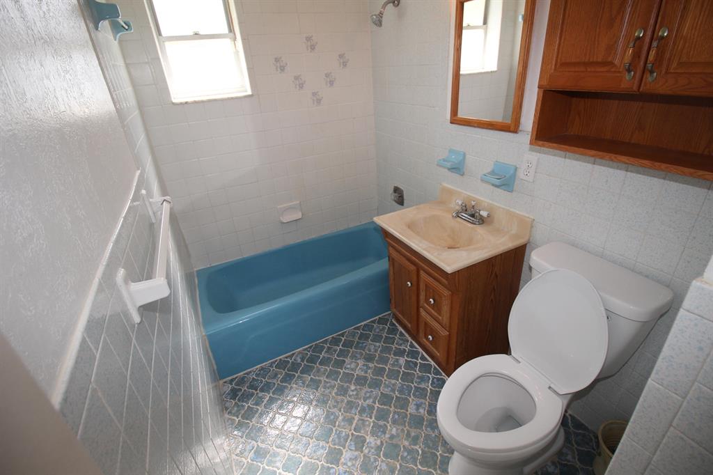 RIVER TERRACE - Residential Lease