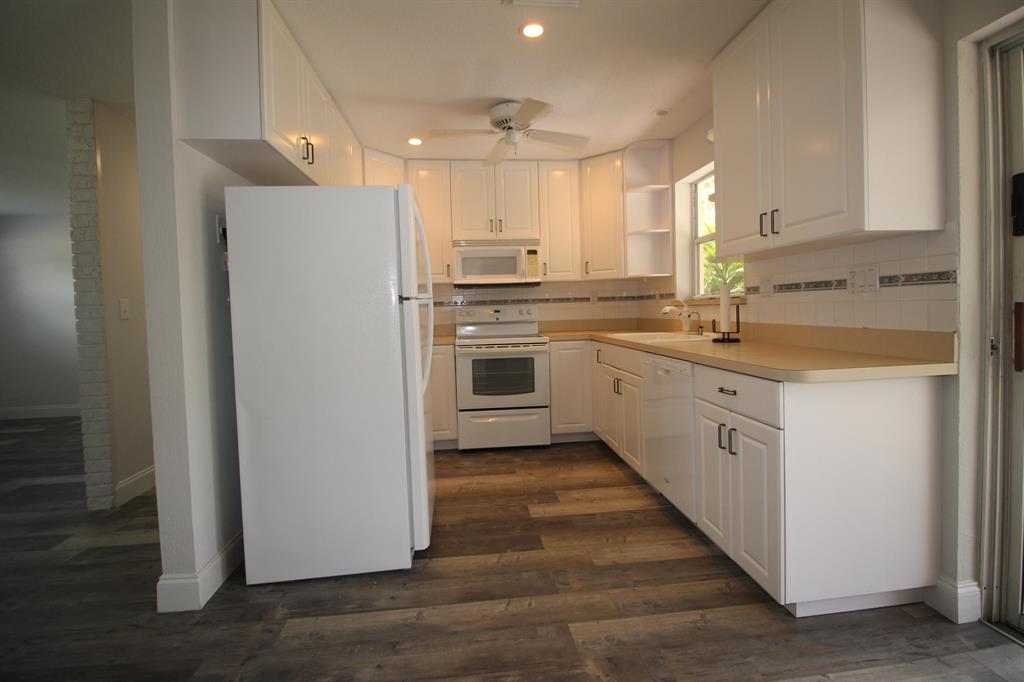 RIVER TERRACE - Residential Lease