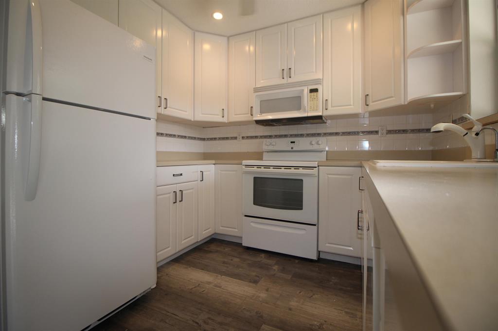 RIVER TERRACE - Residential Lease