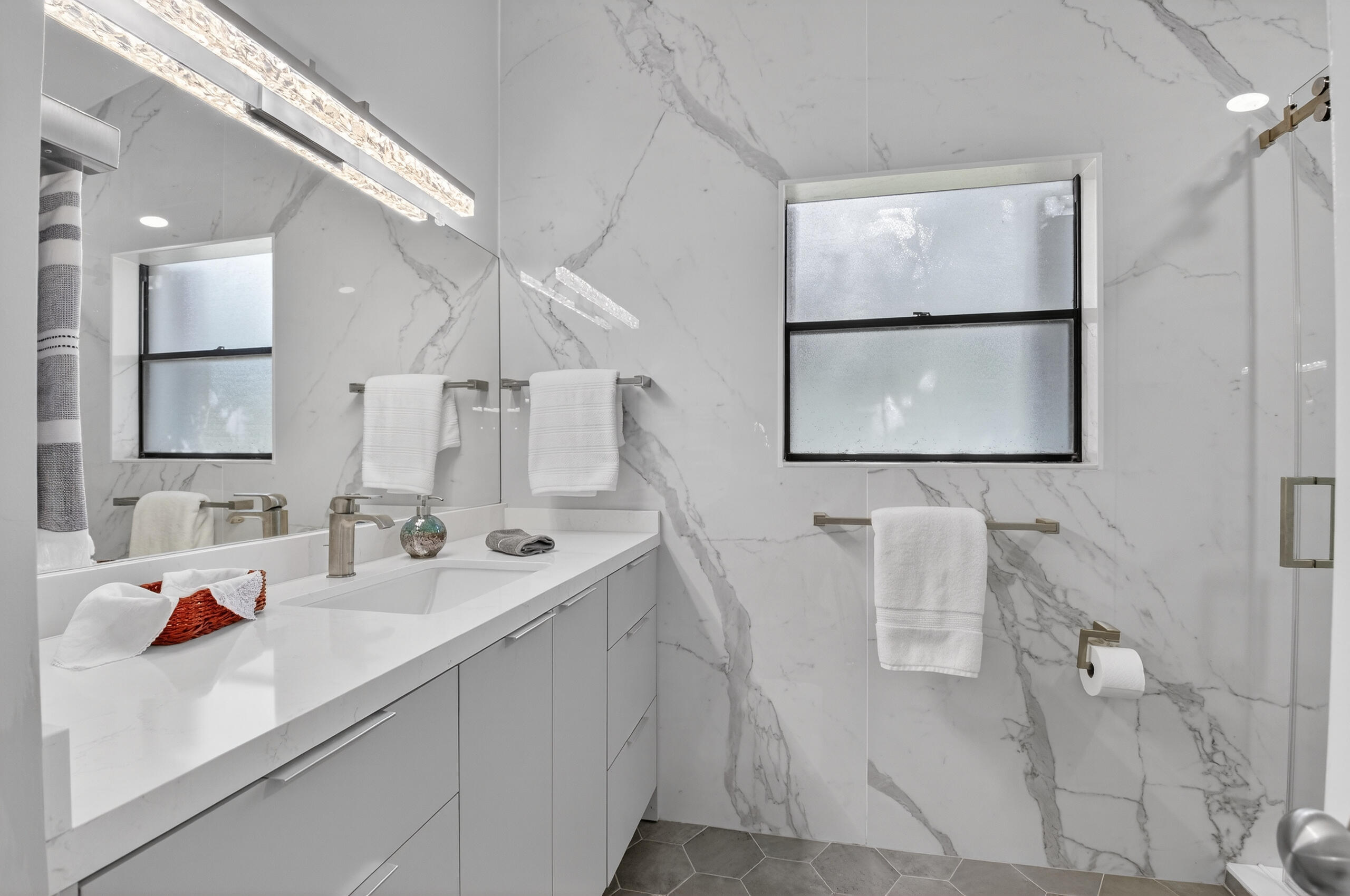 RAINBERRY BAY SEC 3 - Residential