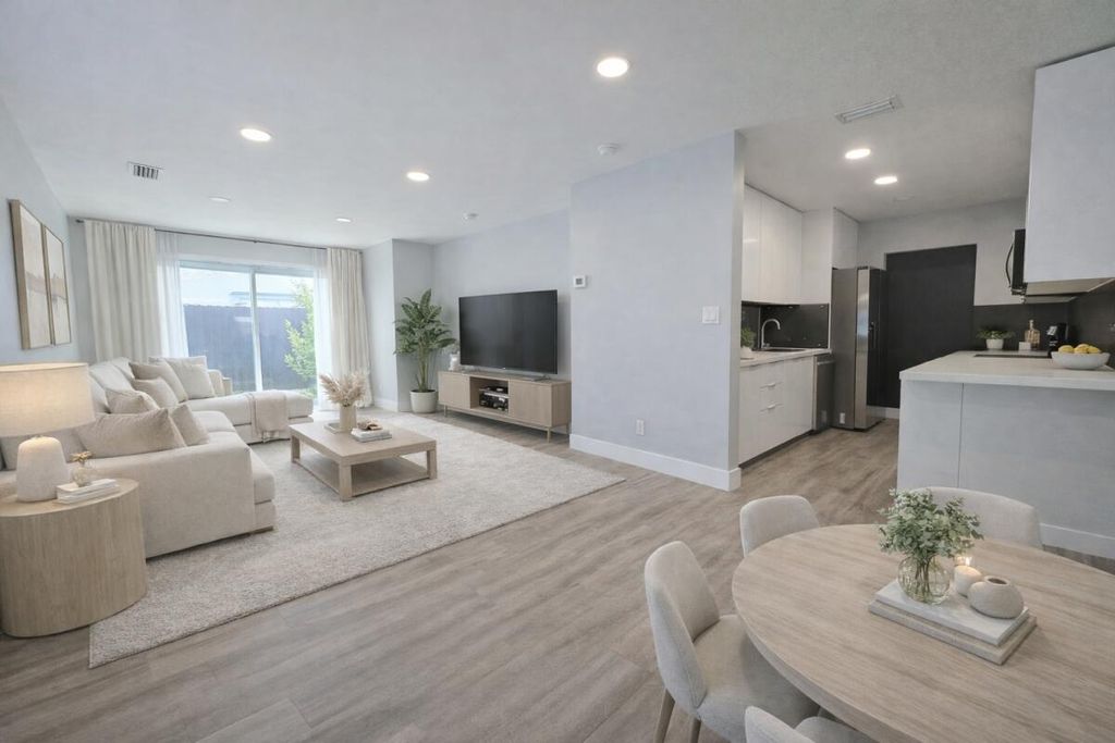 Photo of 2865 NE 13th Avenue, Pompano Beach, FL 33064 (MLS # B26011592)